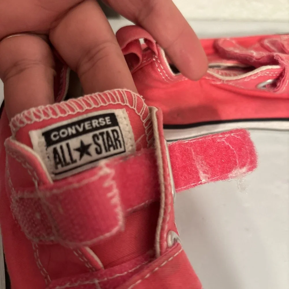 All Start Converse ,pink Size Size9-kids